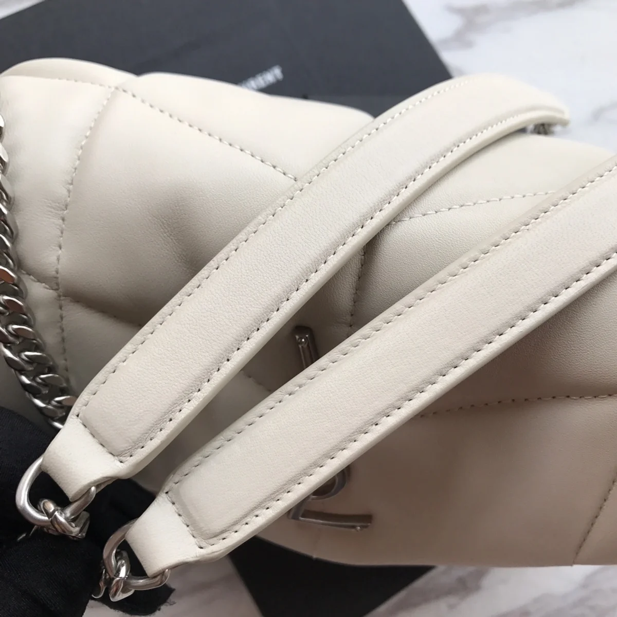 LAMBSKIN METAL 翻蓋信封袋 - 義大利製柔軟V紋小羊皮包