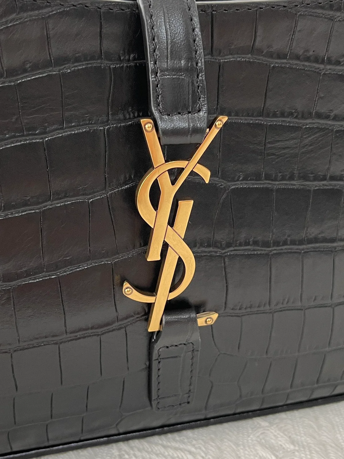 SAINT LAURENT MONOGRAM HOBO 小牛皮手袋