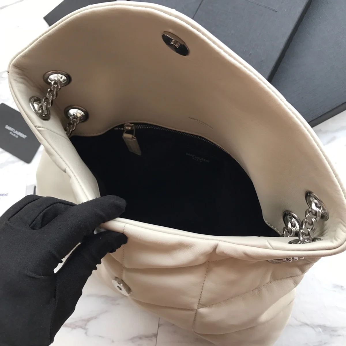 LAMBSKIN METAL 翻蓋信封袋 - 義大利製柔軟V紋小羊皮包